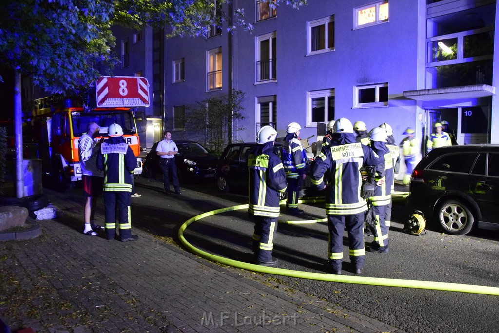 Feuer 2 Y Kellerbrand Koeln Ostheim Ruppinerstr P212.JPG - Miklos Laubert